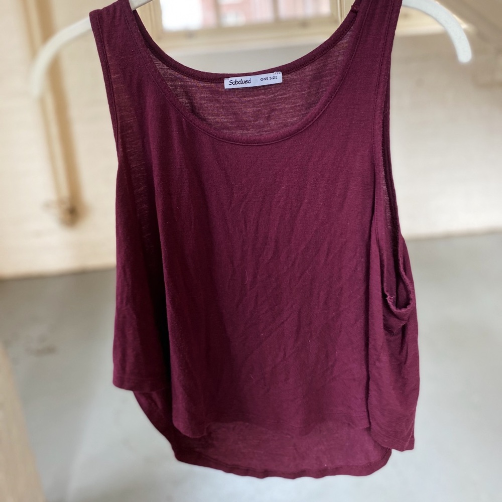 maroon tank